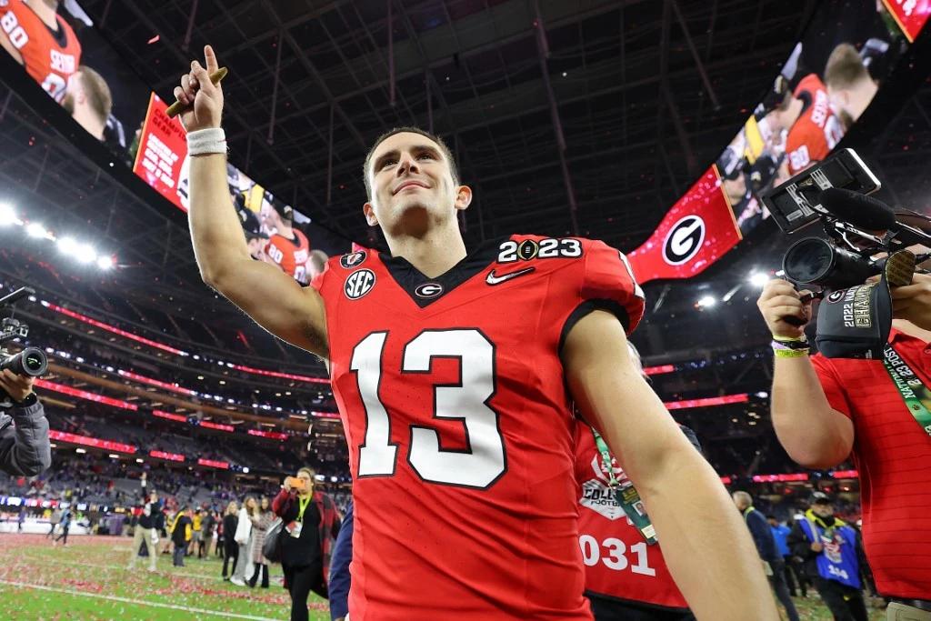 Odds to Win 2024 NCAA Football Title: Bulldogs Favored to Complete the 3-Peat