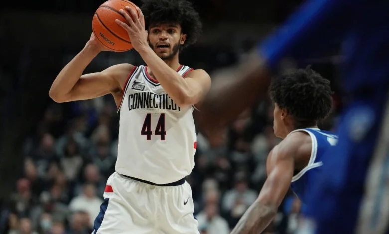 (5) Sainy Mary's Gaels vs. (4) UConn Huskies March Madness Betting Preview
