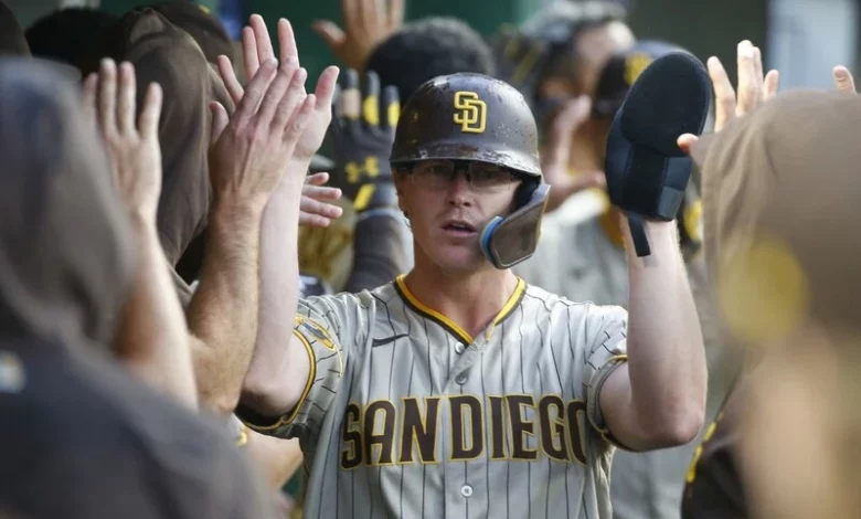 Padres take finale of NL West showdown
