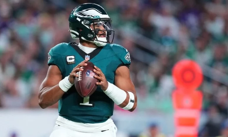 Eagles vs Buccaneers Preview: Undefeated Teams Clash Monday