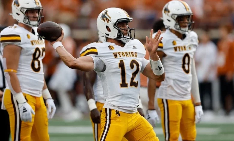 Wyoming vs UNLV free pick: Expert NCAAF Analysis