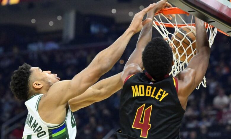 Cavaliers Rounding into Form with New-Look Bucks on Deck