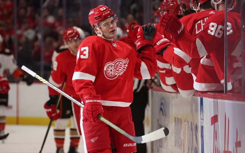 WingsJets NHL Preview Winnipeg Set to Detroit's Struggles