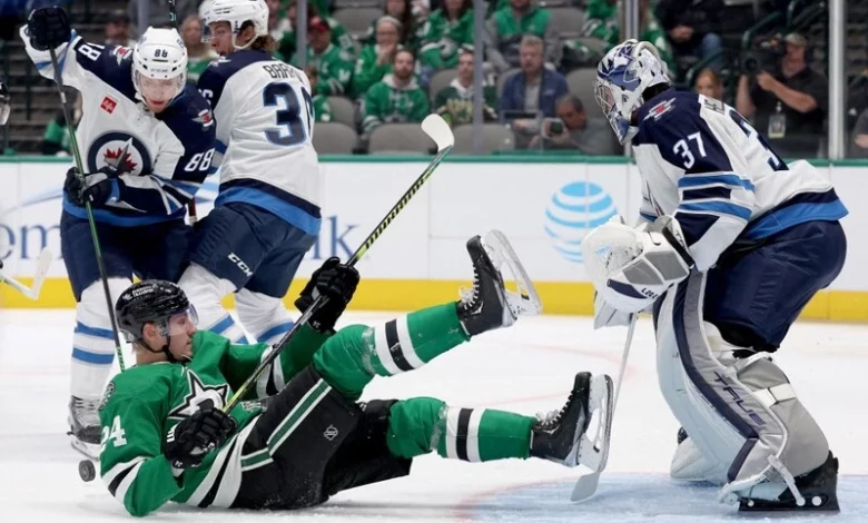 Jets vs Stars Betting Odds: Battle for Central Lead