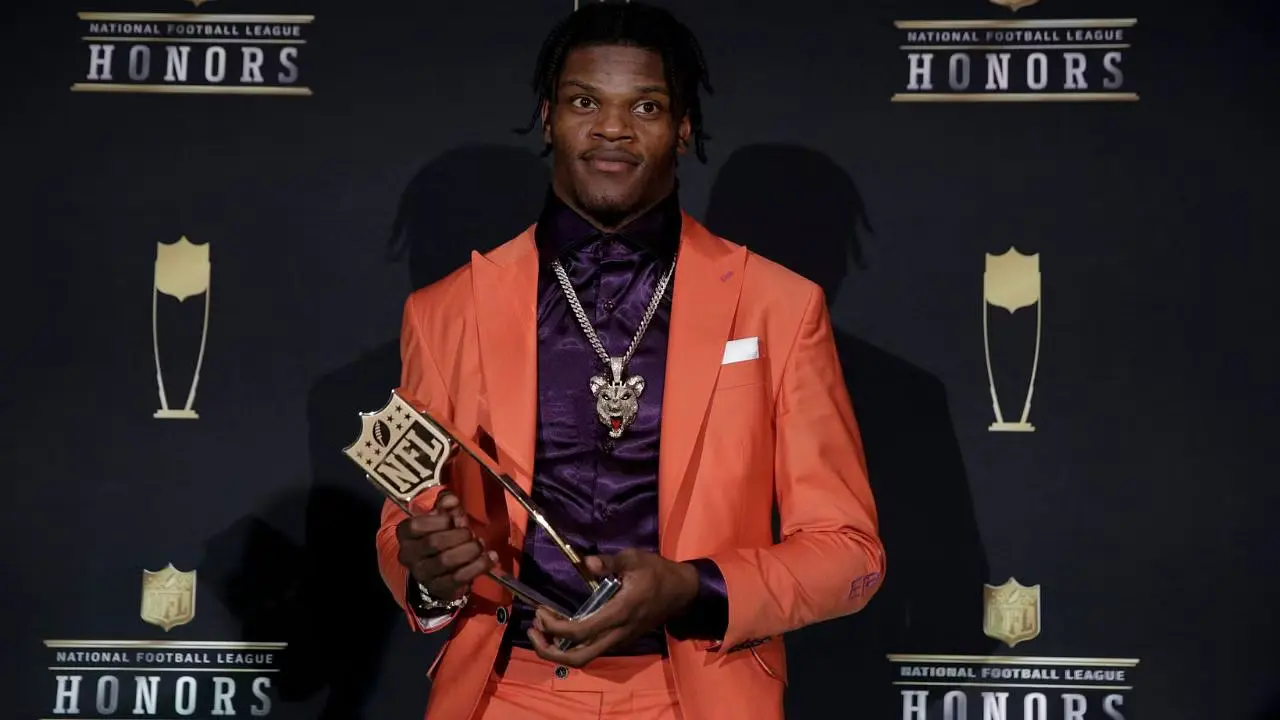 Touchdowns and Triumphs: The NFL Honors 2024 Blitz