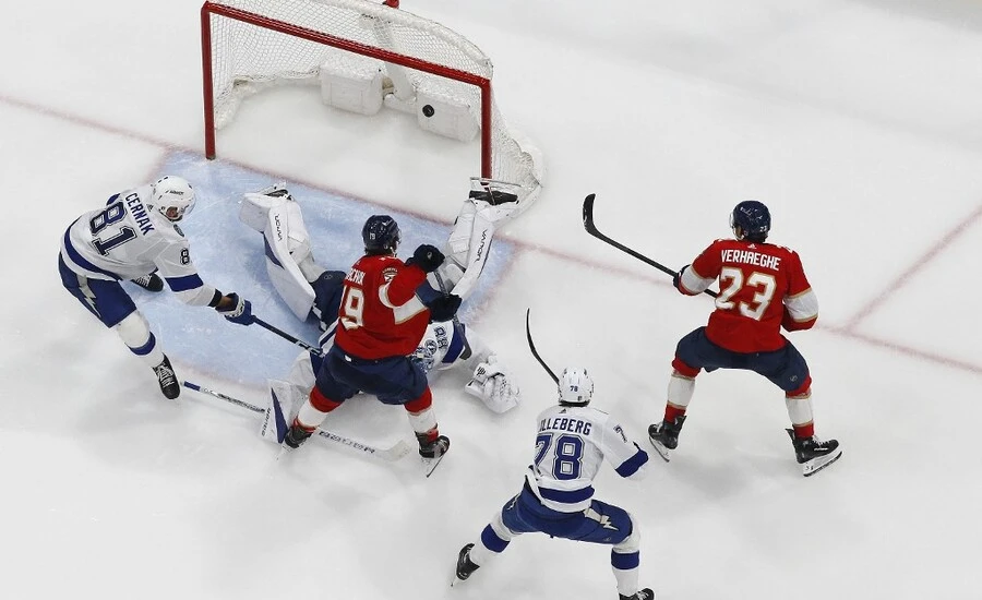 Can The Lightning Tame the Panthers in Game 3?