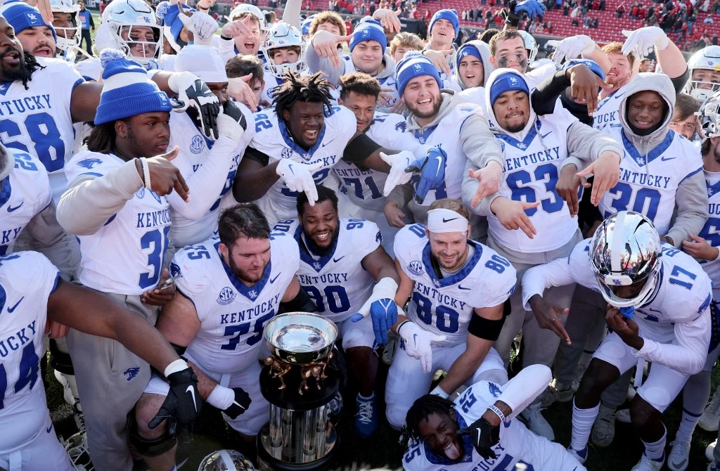 2024 NCAAF Cheat Sheet: Kentucky Wildcats Stats Odds