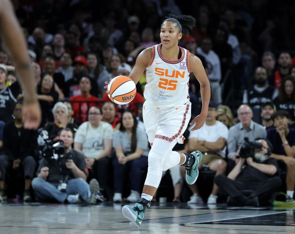 Sun Resume WNBA Title Chase Against Lowly Wings